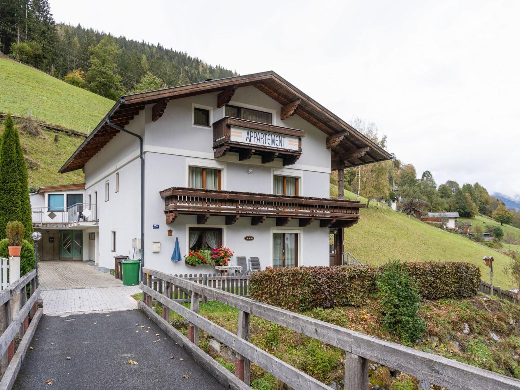 Beautiful Apartment In Zell Am See Near Ski Area Exterior photo